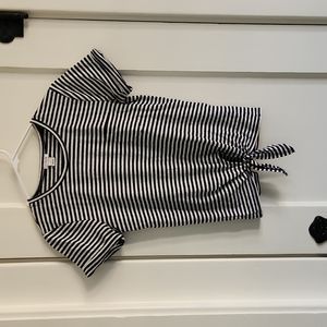 🔴3/$12 J. Crew tie front tee